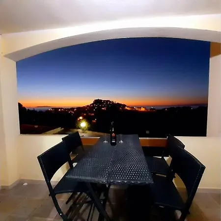 Mare E Tramonti 펜션 카스텔사르도